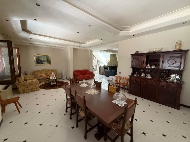 Foto Villa unifamiliare in Contrada Addolorata, Marsala Stagnone di 500 m²