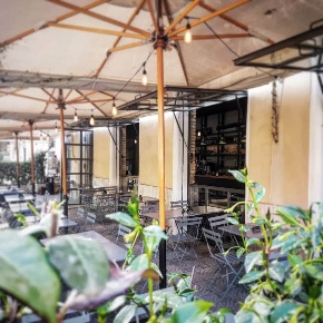 Foto Attività commerciale in Via delle Palme, Roma Centocelle di 93 m²