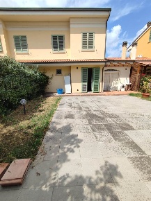 Foto Appartamento a Fucecchio di 125 m² con 4 locali in vendita