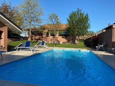 Foto Villa unifamiliare a Pasturana di 230 m² con 15 locali in vendita