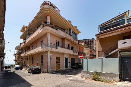 Foto Appartamento in Via Montesanto 13, Belpasso Centro di 172 m²