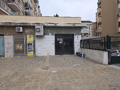 Foto Negozio in VIA LUSSEMBURGO 98/A, Palermo Strasburgo - Belgio di 38 m²