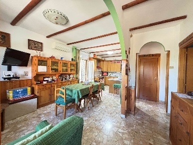 Foto Casa indipendente in Via Tufariello 32, Battipaglia di 70 m²