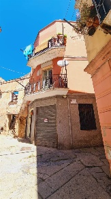 Foto Appartamento a Iglesias Centro di 240 m² con 10 locali in vendita