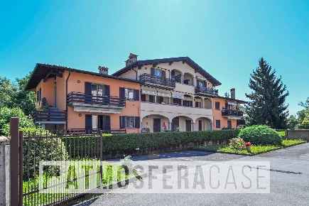 Foto Appartamento in Via Chiesa, Rovetta San Lorenzo Di Rovetta di 72 m²