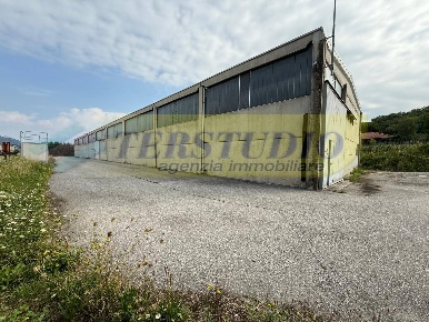 Foto Capannone industriale in Via Maria, Brivio Centro di 1750 m²