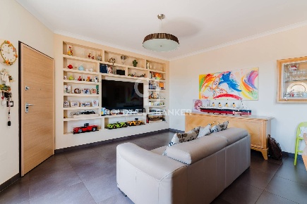 Foto Appartamento in Via Genova, Galatina Centro di 108 m² con 4 locali