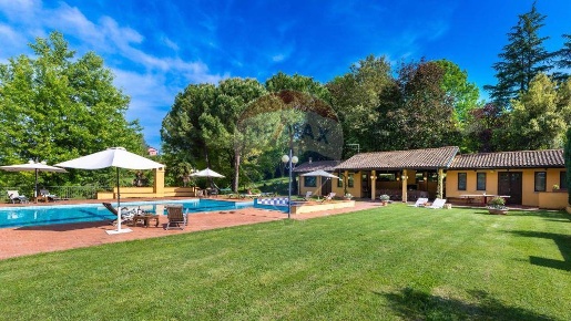 Foto Rustico in Strada Cannata, Fontanile di 2000 m² con 15 locali