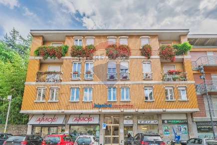 Foto Appartamento a Ponte San Pietro Centro di 182 m² con 9 locali