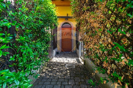 Foto Appartamento in VIA BETTINETTI, Rho Centro di 126 m² con 3 locali