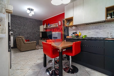 Foto Appartamento in VIA BETTINETTI, Rho Centro di 126 m² con 3 locali