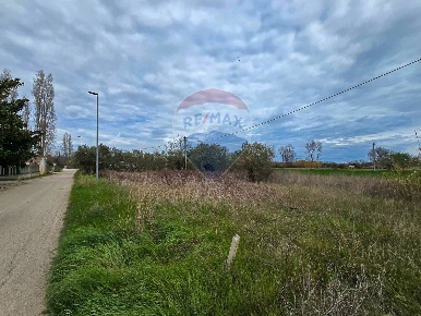 Foto Terreno residenziale a Cappelle sul Tavo di 1050 m² in vendita