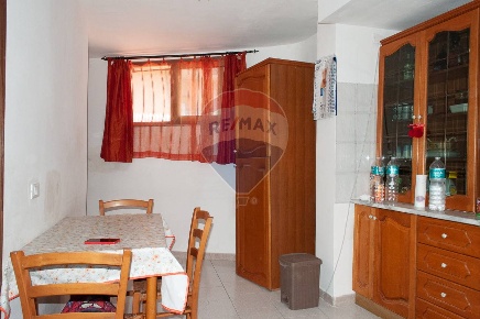 Foto Casa indipendente in Via Santi Elena e Costantino, Aci Catena Centro