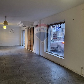 Foto Appartamento in Contrada Grande, Casnate con Bernate Centro di 80 m²