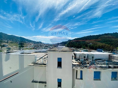 Foto Appartamento in VIA MARIO PUCHOZ, Rapallo Golf - Castellino di 85 m²