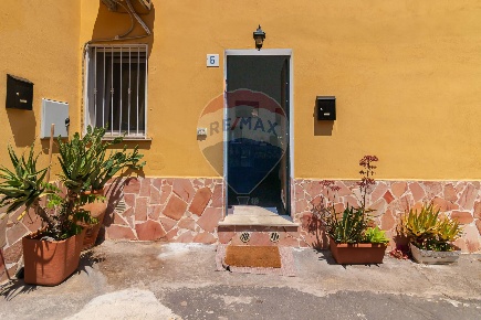 Foto Casa indipendente in Vicolo magnato, Catania Borgo di 72 m² in vendita