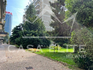 Foto Appartamento in Via Alcuino, Milano Sempione di 77 m² con 3 locali