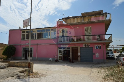 Foto Attività commerciale in S.P. PACHINO ISPICA, Pachino Centro in vendita