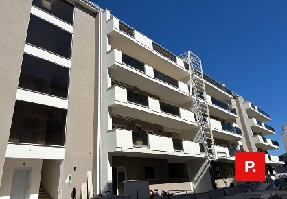 Foto Appartamento in VIA SANTA CHIARA, Caserta Reggia di Caserta di 70 m²