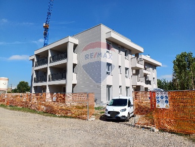 Foto Appartamento in Via San Romanello, Milano Quinto Romano di 85 m²