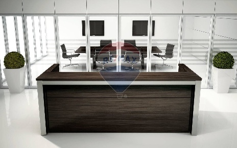 Foto Locale commerciale a Due Carrare Località Produttiva di 1800 m²