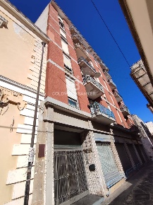 Foto Appartamento in via Marco Pacuvio, Brindisi Centro Storico di 130 m²