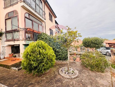 Foto Casa indipendente a Montescudaio di 60 m² con 3 locali in vendita