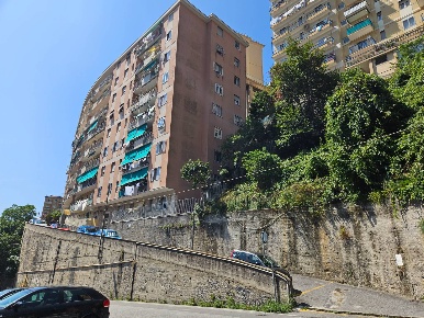 Foto Appartamento in Via Del Lagaccio, Genova Lagaccio di 73 m² in vendita