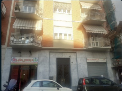 Foto Appartamento a Torino Aurora di 77 m² con 3 locali in vendita