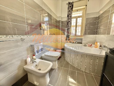 Foto Appartamento in VIA MONTE BIANCO, Siracusa Epipoli di 110 m²