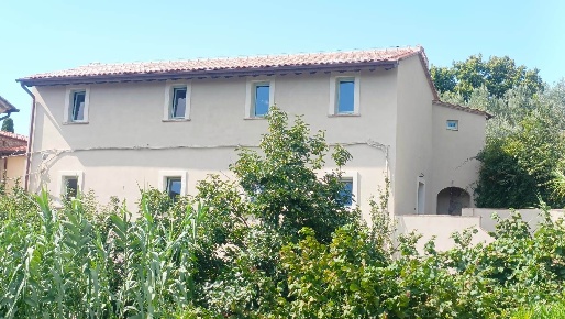 Foto Rustico a Santa Luce di 349 m² con 8 locali in vendita