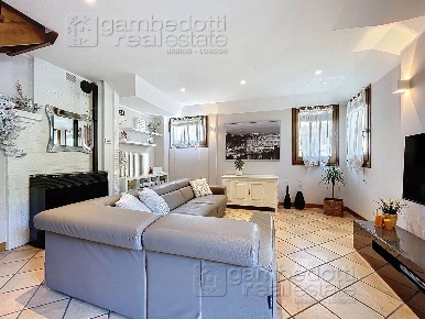 Foto Case semi ndipendenti a Carpegna Centro di 103 m² con 4 locali
