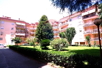 Foto Appartamento in Via Saragat, San Nicola la Strada di 155 m² in vendita