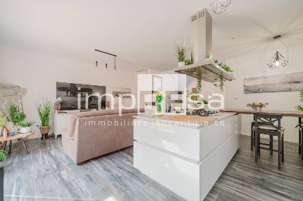 Foto Villa a schiera a San Pietro di Feletto di 170 m² con 6 locali