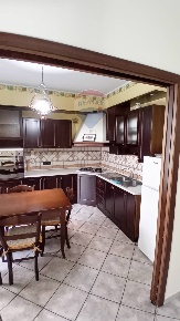 Foto Appartamento in Via Pistoia, Bronte di 100 m² con 5 locali in vendita