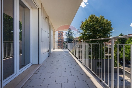 Foto Appartamento in VIALE DIAZ, Busto Arsizio Tribunale di 105 m²