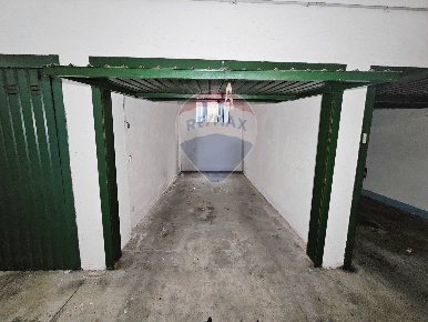 Foto Box in LARGO GIARDINO, Busto Arsizio Piazza Santa Maria di 13 m²