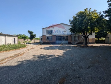 Foto Capannone industriale in zanotti, Gropello Cairoli di 2630 m²