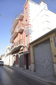 Foto Casa indipendente in Via Ruggero Settimo, Vittoria Centro di 175 m²