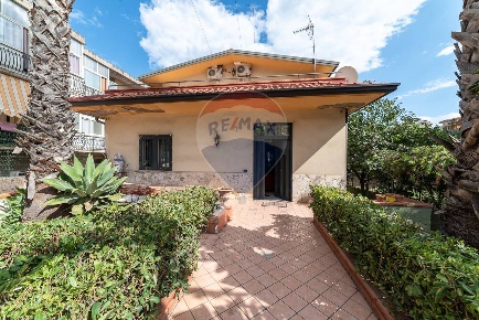Foto Villa singola in Via Dei Platani, Catania Palermo - Indipendenza