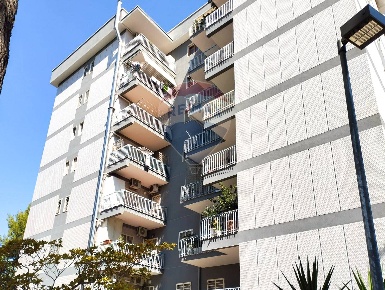 Foto Appartamento in Via Martiri D'avola, Bari Picone di 130 m² in vendita