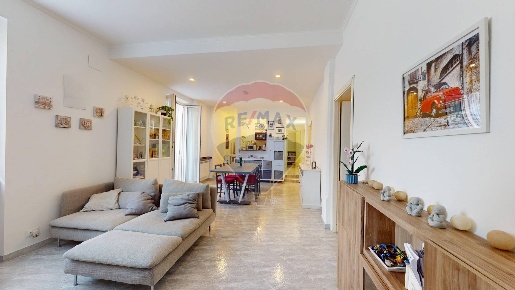 Foto Appartamento in Via Alla Chiesa Di Rivarolo, Genova Rivarolo di 90 m²
