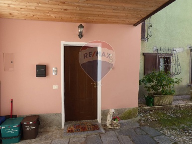 Foto Appartamento a Mesenzana di 45 m² con 2 locali in vendita