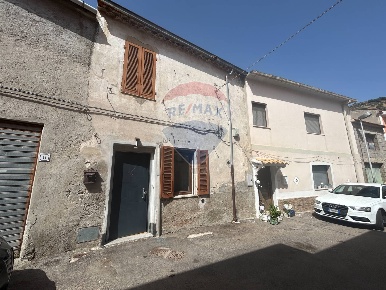 Foto Case semi ndipendenti in Via sassari, Bonnanaro di 42 m² con 3 locali