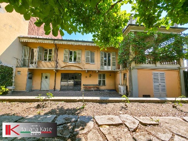 Foto Villa unifamiliare in Via Matteotti, Settimo Torinese di 313 m²