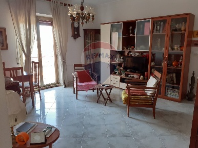 Foto Appartamento in via Timoleone, Catania Picanello di 90 m² con 3 locali