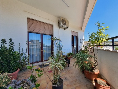Foto Appartamento a Catanzaro Catanzaro Lido di 105 m² con 3 locali