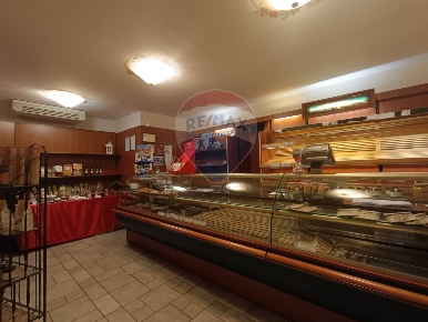 Foto Attività commerciale a Lurano di 80 m² con 3 locali in vendita
