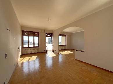 Foto Appartamento in VIA FAMAGOSTA, Savona Villetta, Valloria di 160 m²