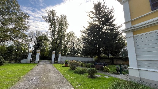 Foto Casa indipendente a Mantova Lunetta Frassino di 800 m² con 10 locali